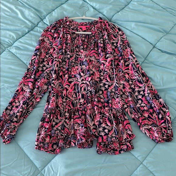 Lilly Pulitzer Tops - LILLY PULITZER Savanna LS Top Pink Navy Flounce Hem EUC Sz XL